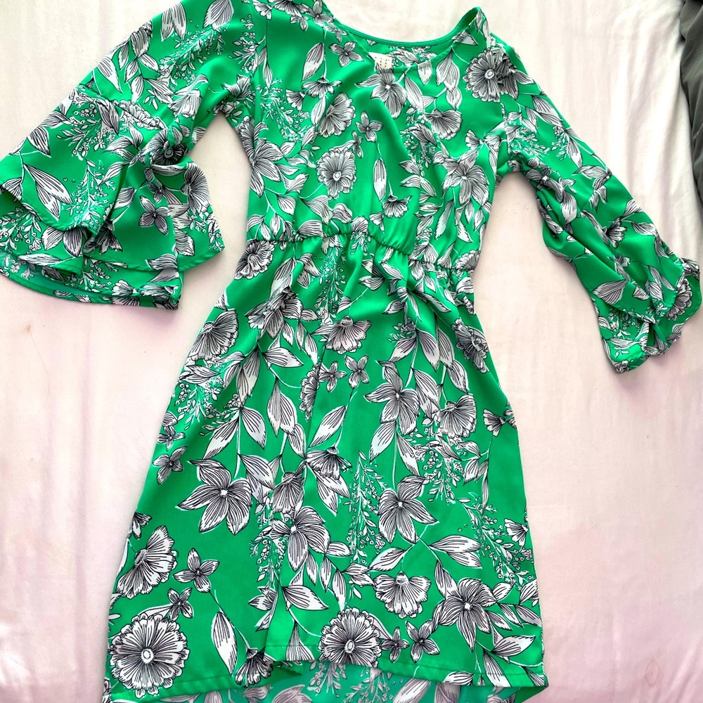 Womens Green Long sleeve Floral Dress